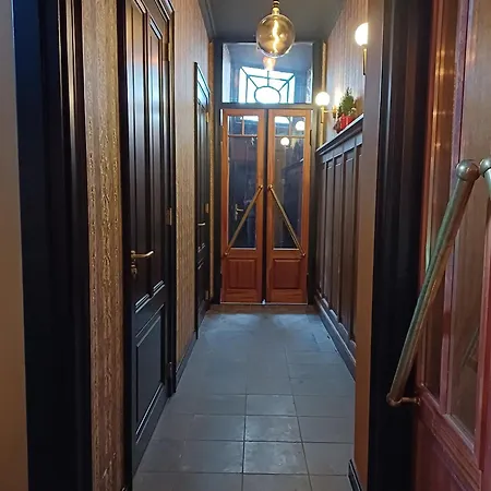 De Hollandsche Leeuw Szálloda 3*