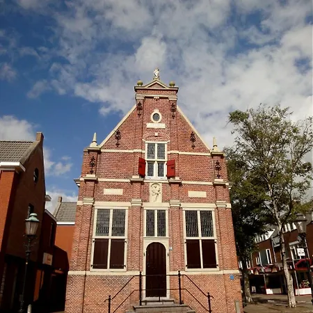 호텔 De Hollandsche Leeuw 3*