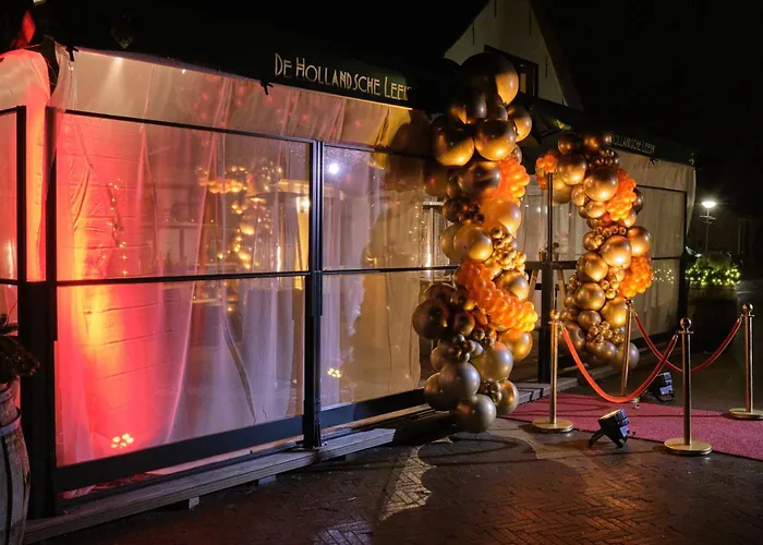 De Hollandsche Leeuw Hotel 3*